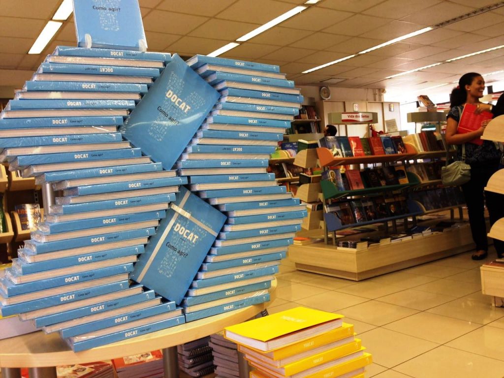 Livraria de Brasília realiza segundo encontro sobre DOCAT | Paulus Editora